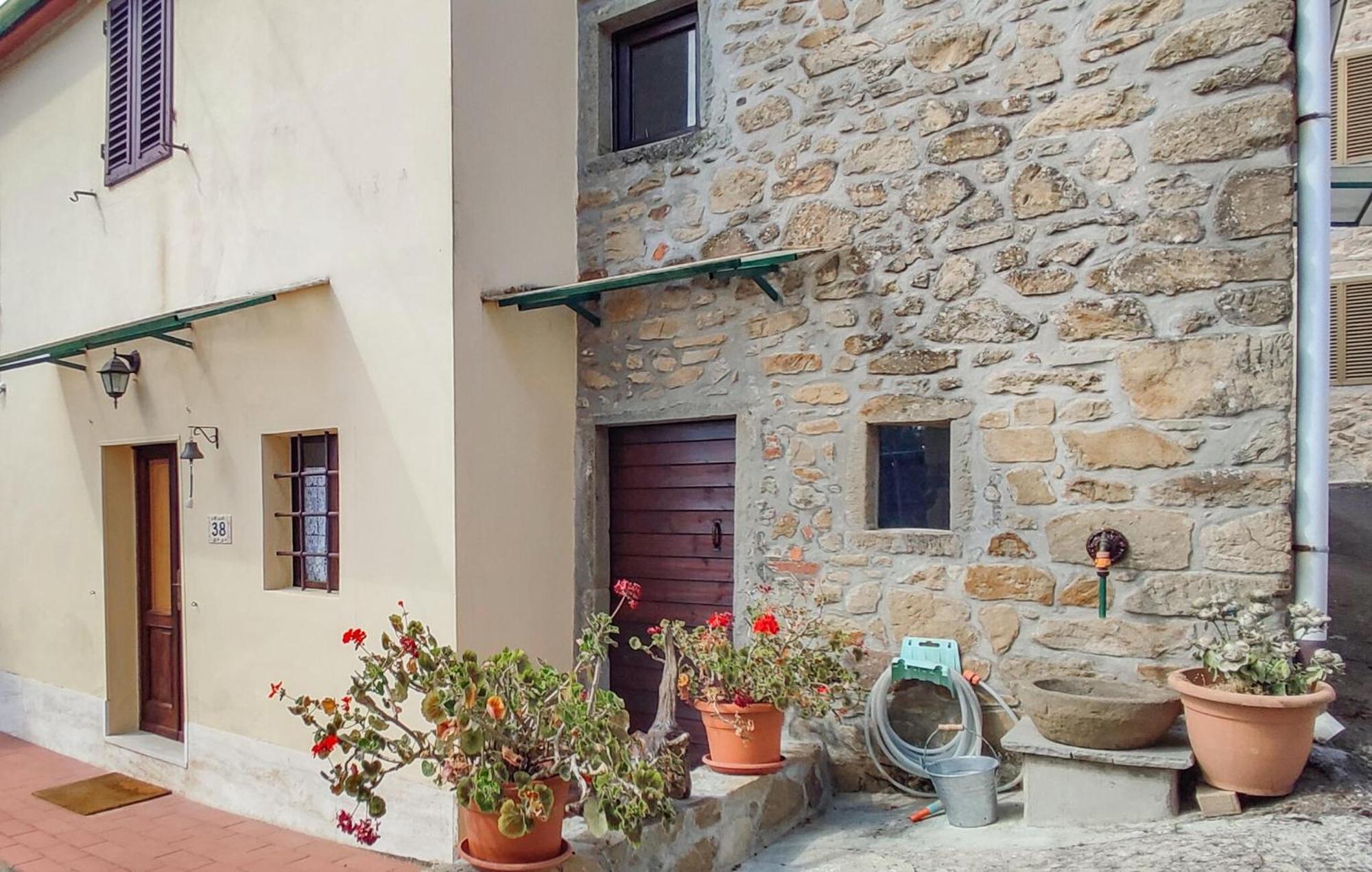 Lovely Home In Marliana With Wifi Exterior foto